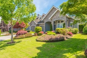 beautiful home with a well maintained landscape
