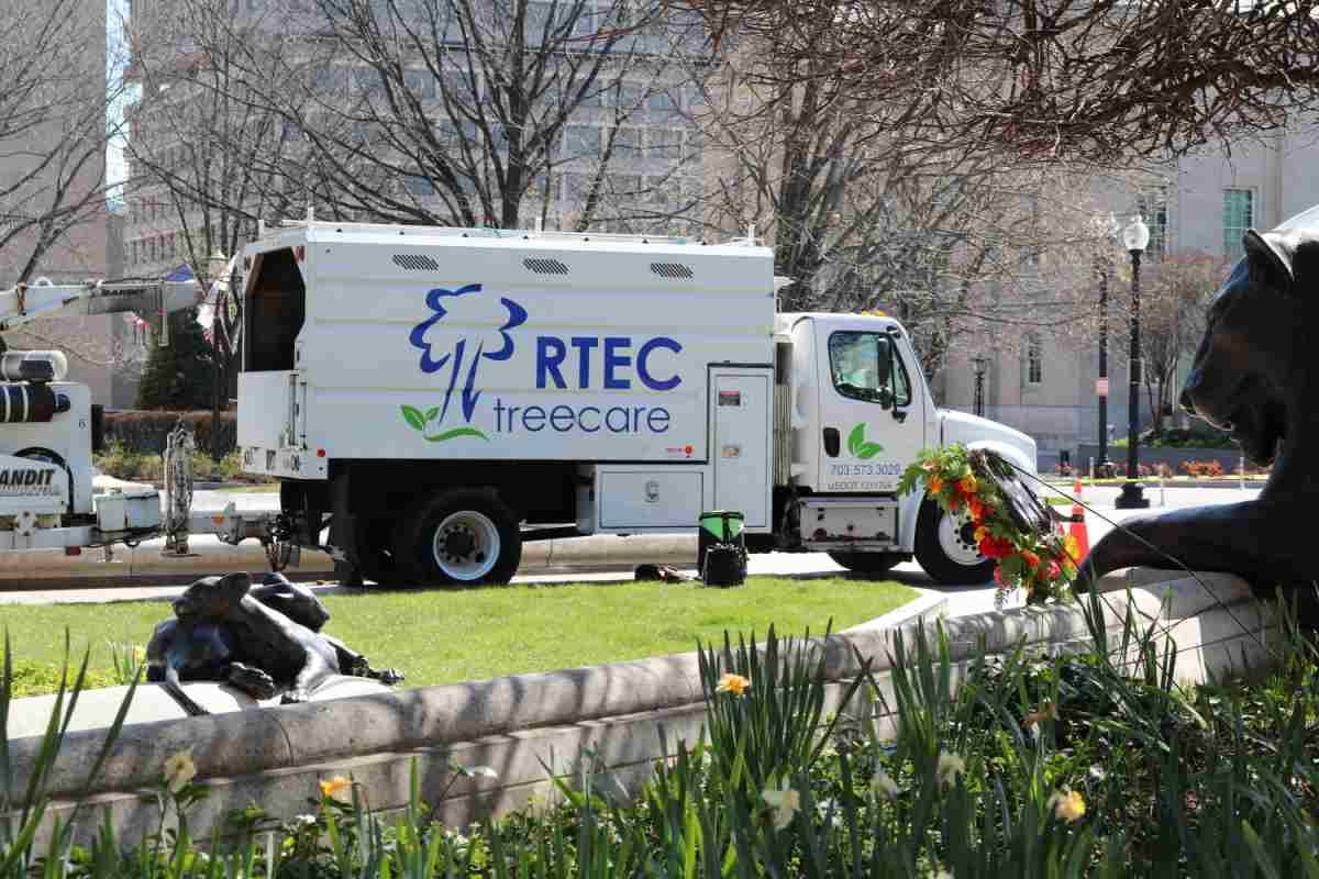 RTEC truck going to location